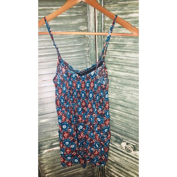 Flirty Romper - Picture 2 of 4